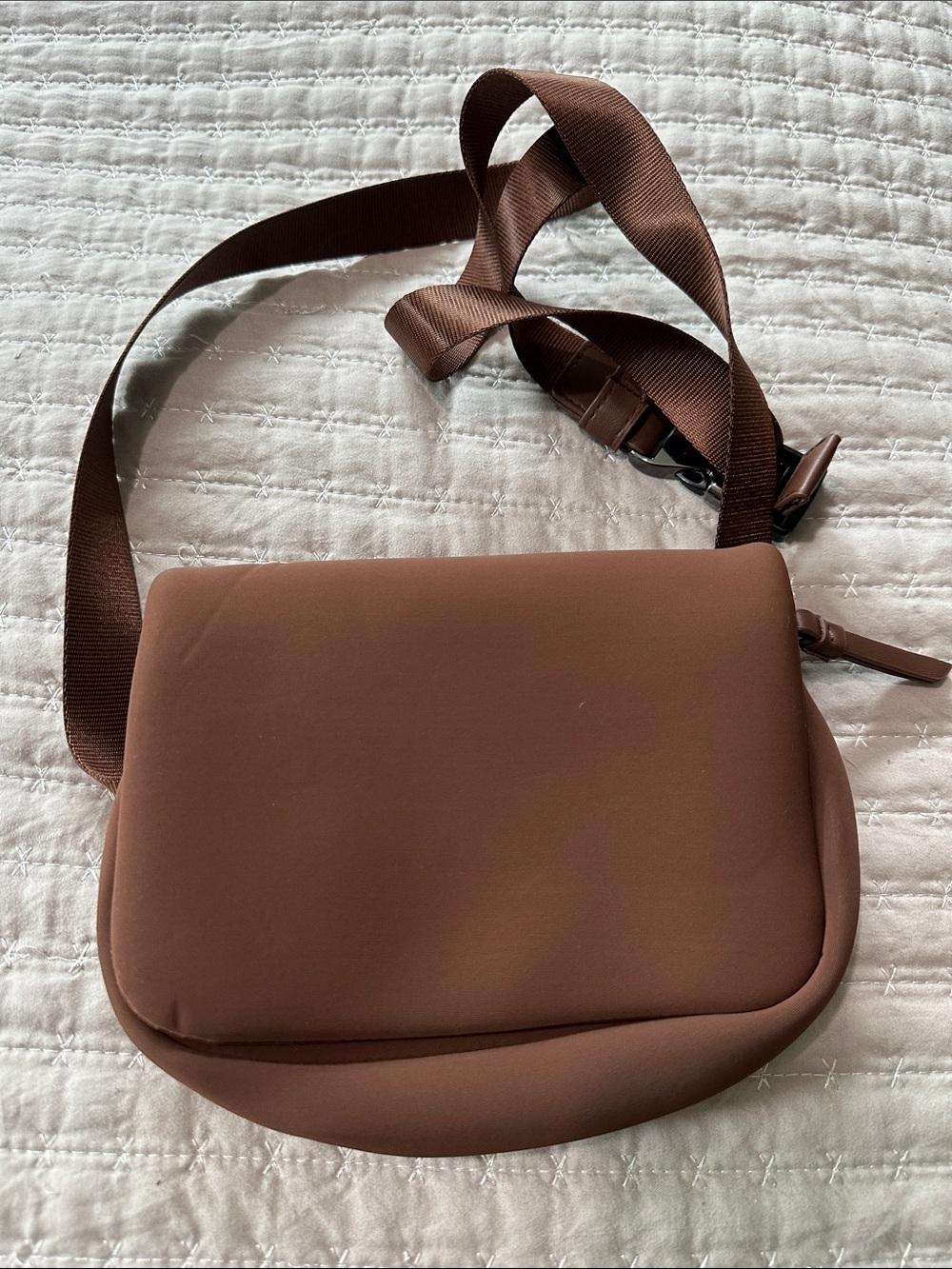 nylon saddle-style crossbody belt bag